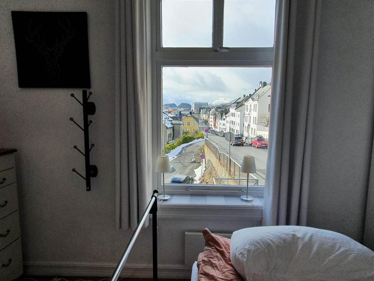 Ocean View, Central, Rustic * Alesund
